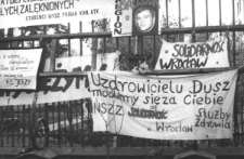 Zdjęcie z pogrzebu Jerzego Popiełuszki