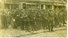Orkiestra wojskowa 55 Pułku Piechoty, podczas uroczystości na Rynku, 23.10.1921 r.